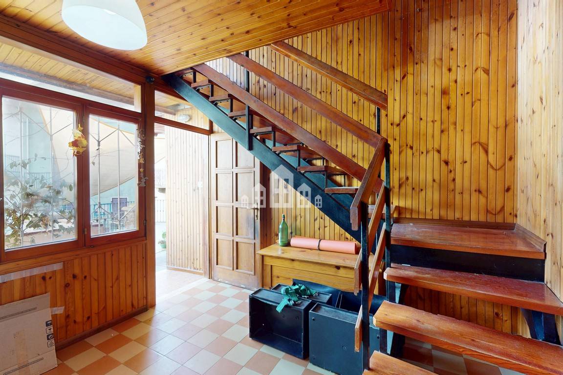 Casa semindipendente in vendita a Rueglio