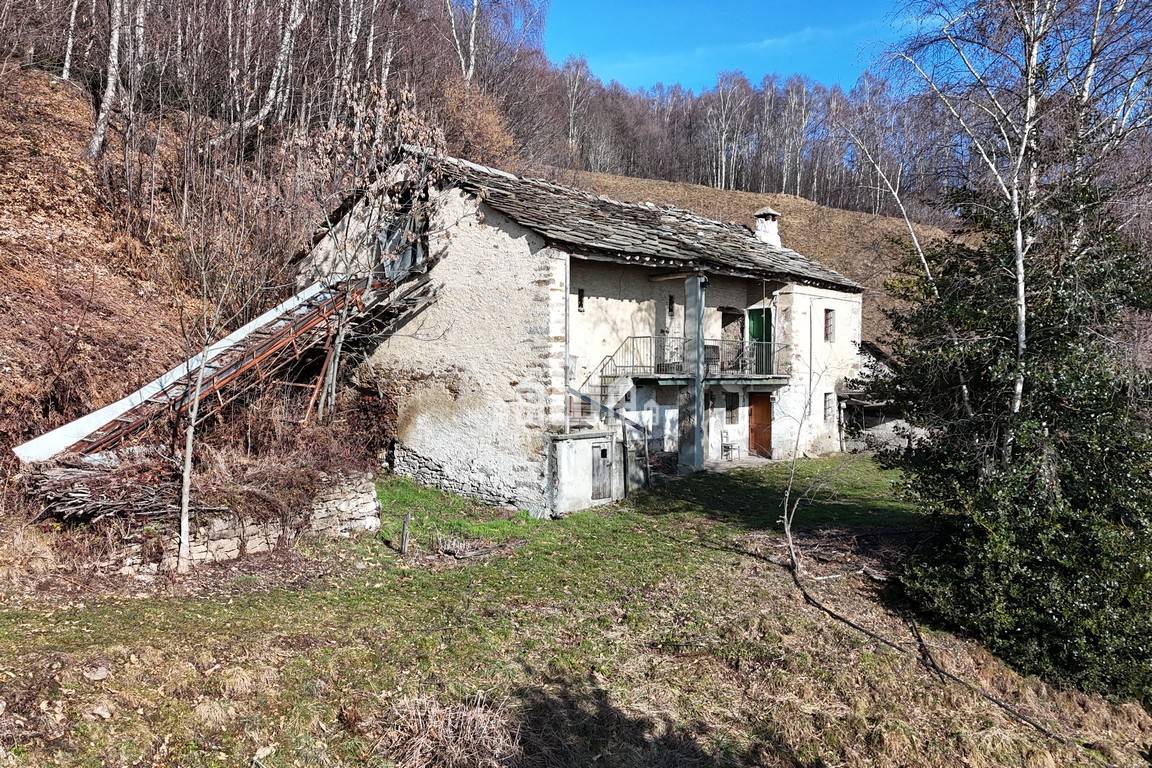 Rustico in vendita a Donato