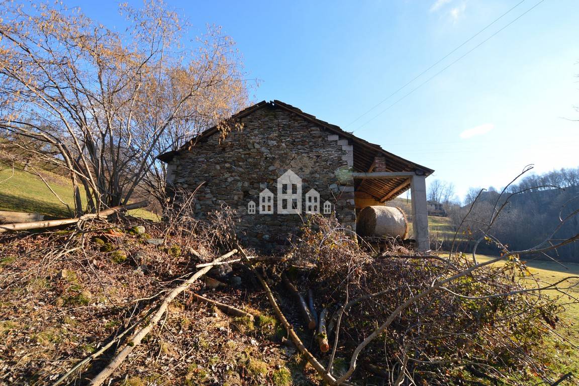 Rustico in vendita a Brosso