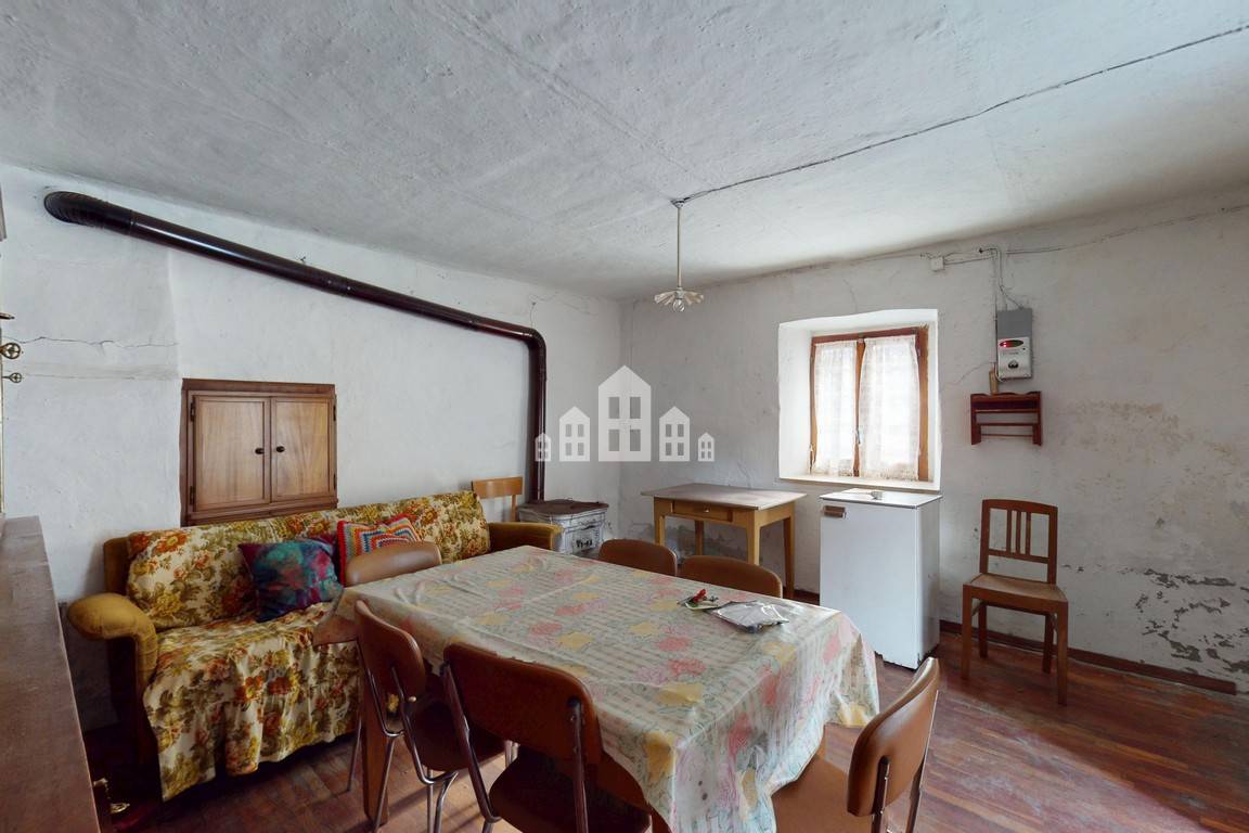 Casa semindipendente in vendita a Locana