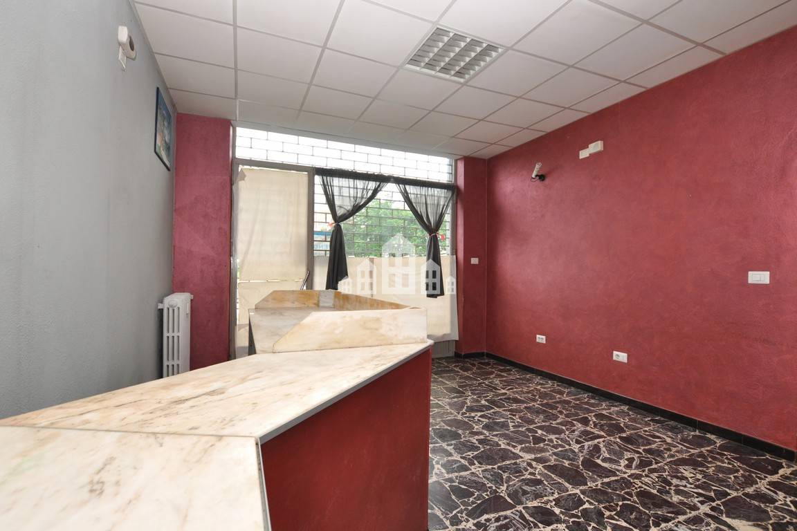 Locale commerciale in vendita a Castellamonte