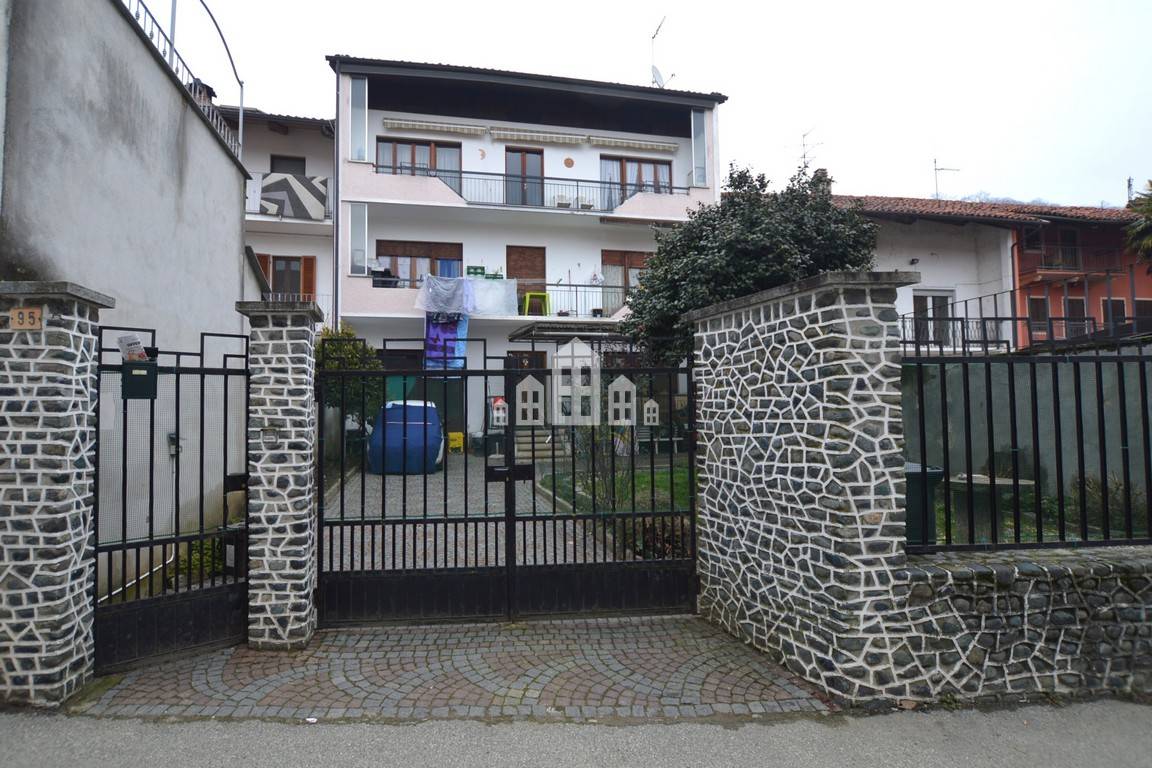 Bifamiliare in vendita a Vestign