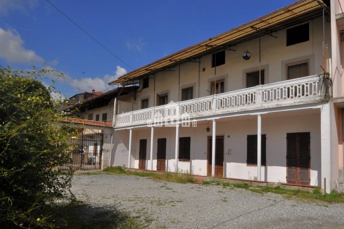 Casa semindipendente in vendita a Ozegna