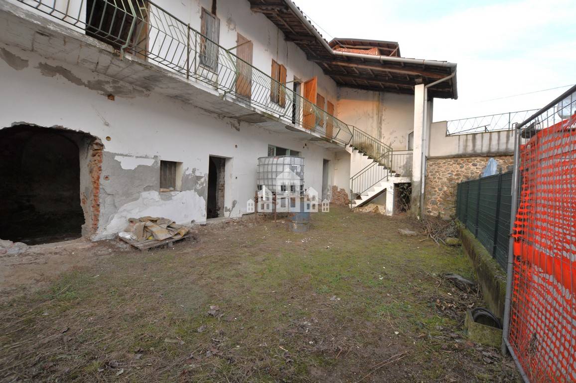 Casa semindipendente in vendita a Bairo