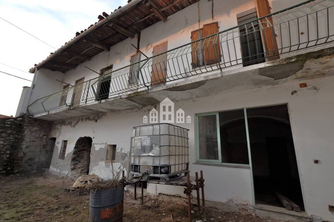 Casa semindipendente in vendita a Bairo