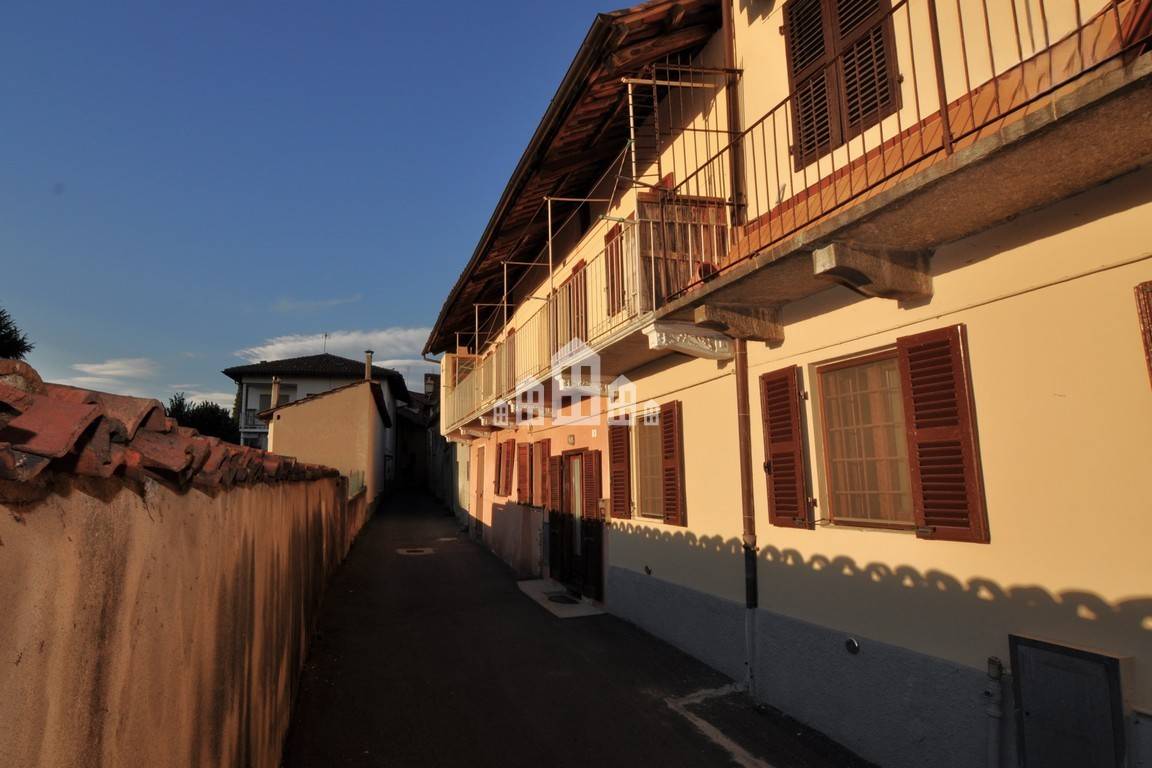 Casa semindipendente in vendita a Agli