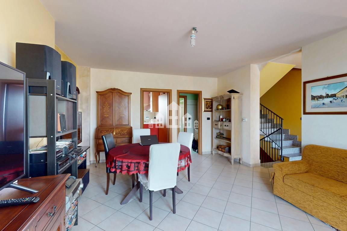 Villa a schiera di testa in vendita a San Giusto Canavese