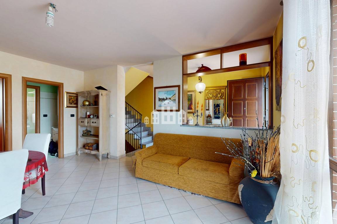 Villa a schiera di testa in vendita a San Giusto Canavese