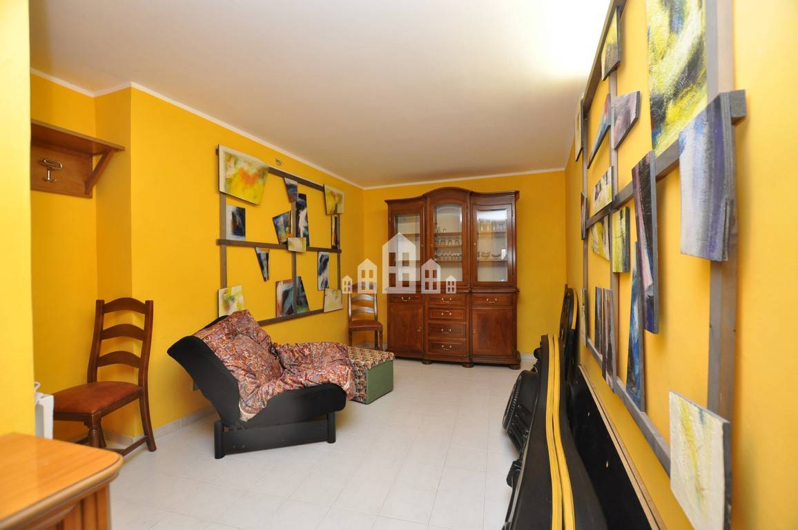 Casa semindipendente in vendita a Castelnuovo Nigra, Villa Castelnuovo