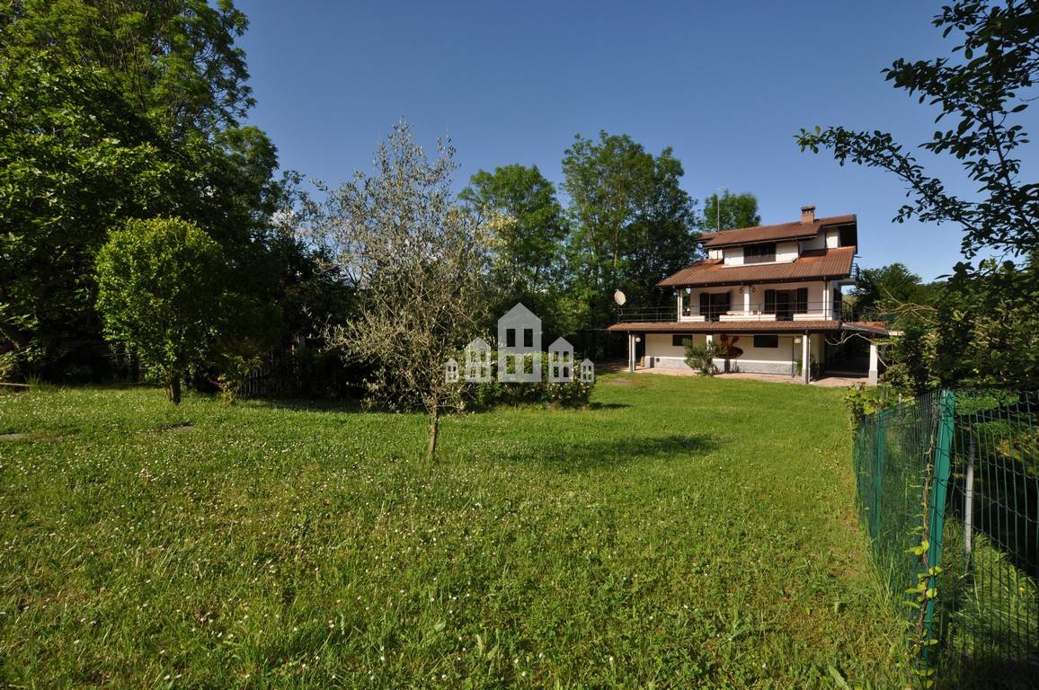 Villa in vendita a Castellamonte, Preparetto