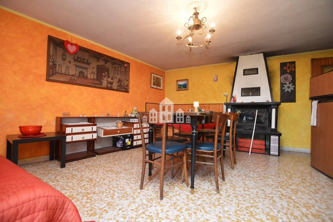 Appartamento in vendita a Traversella