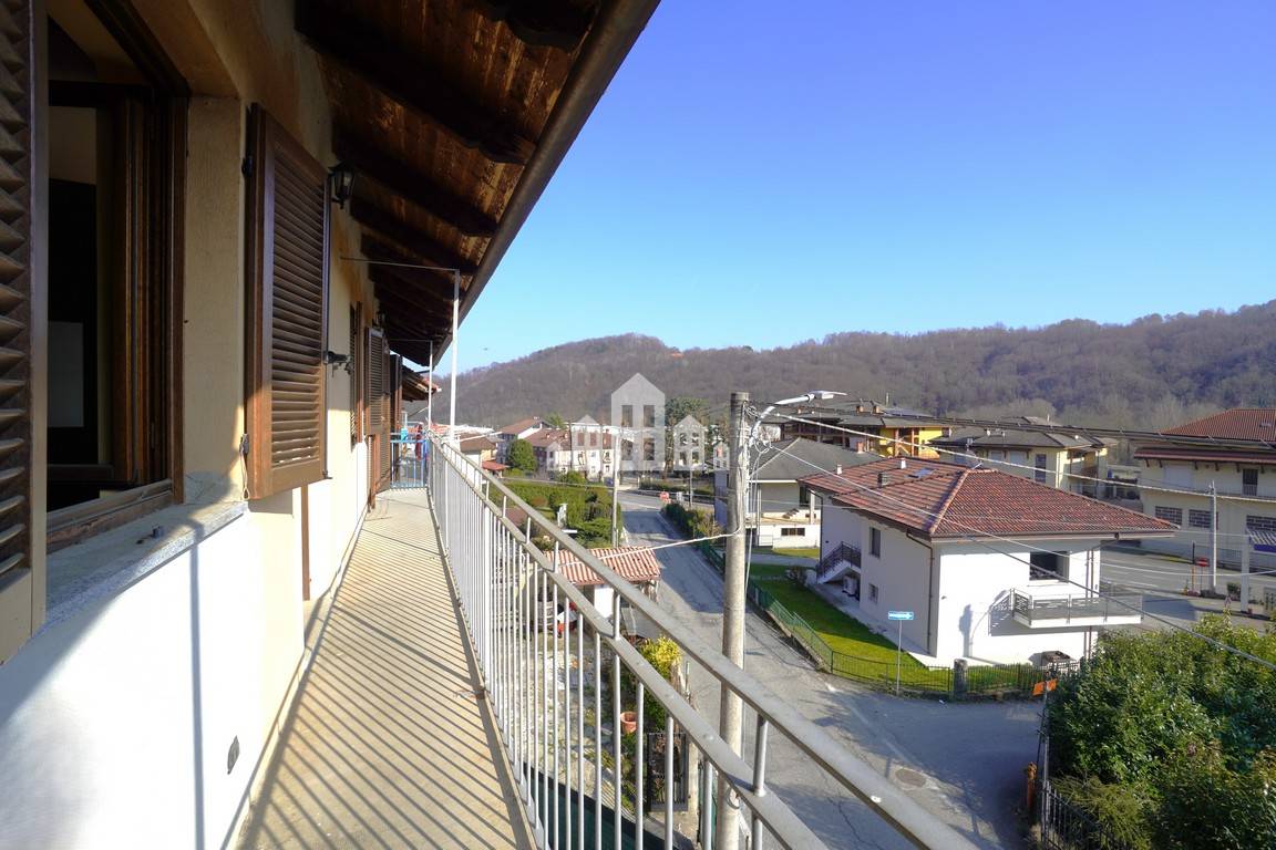 Casa semindipendente in vendita a San Colombano Belmonte