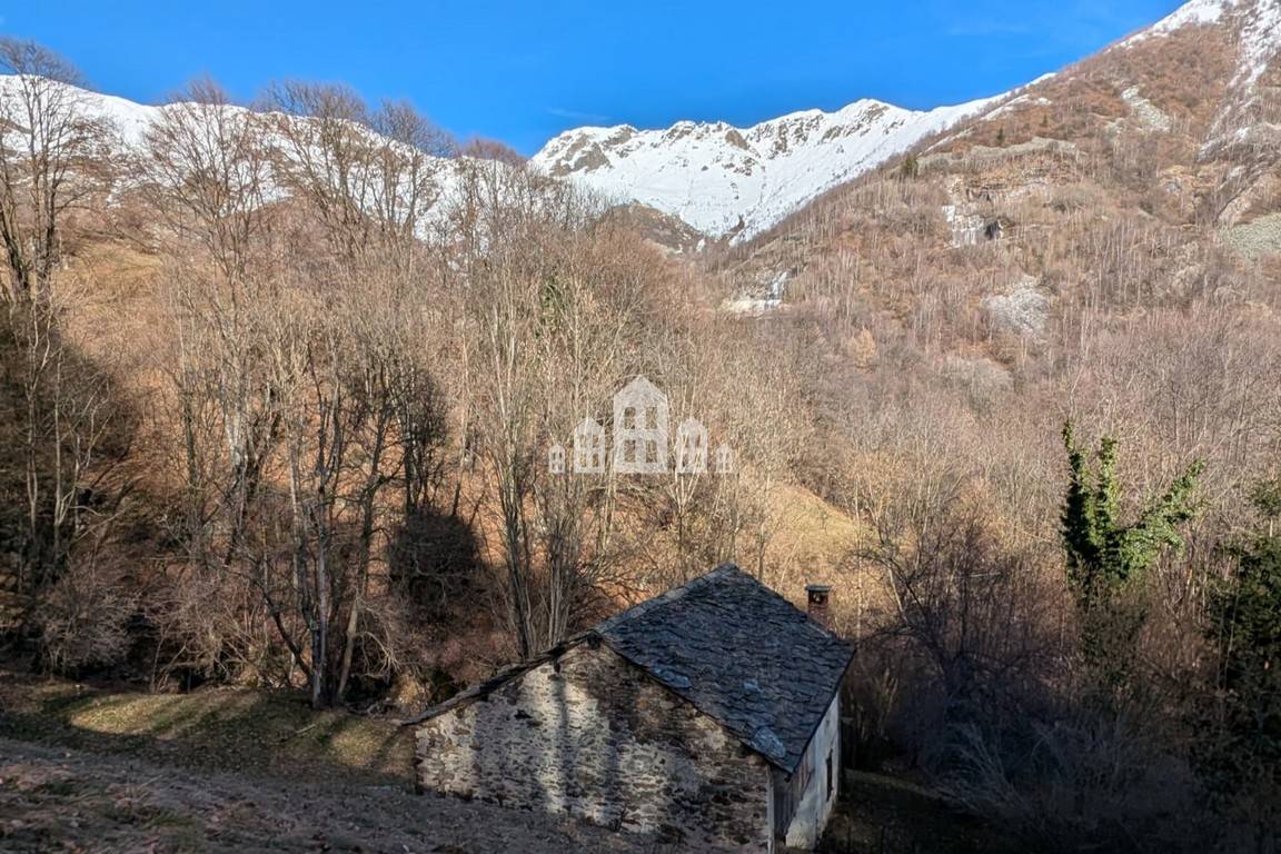 Rustico in vendita a Traversella