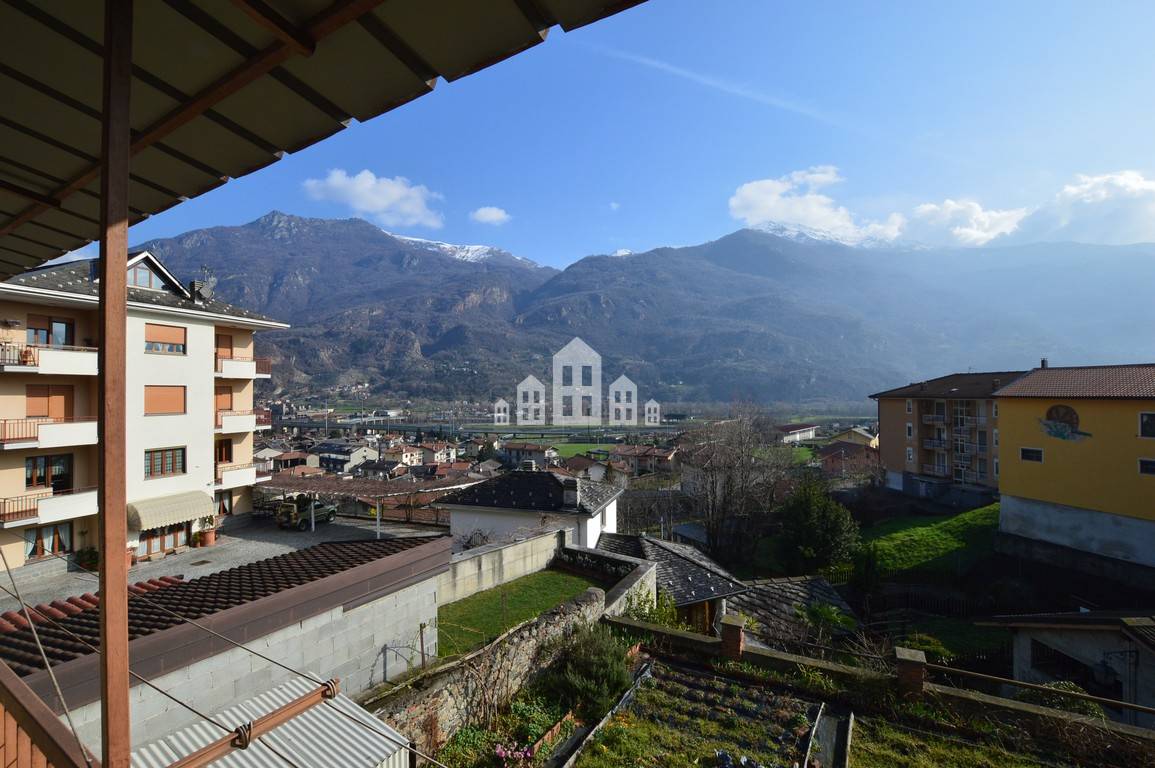 Appartamento in vendita a Quincinetto