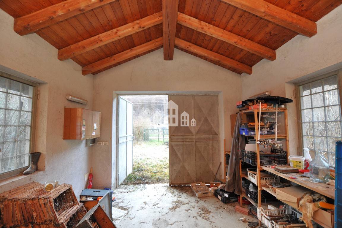 Deposito in vendita a Pont-Canavese