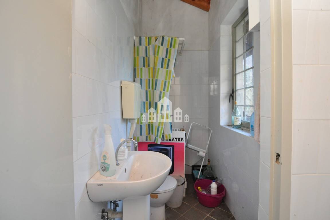 Deposito in vendita a Pont-Canavese