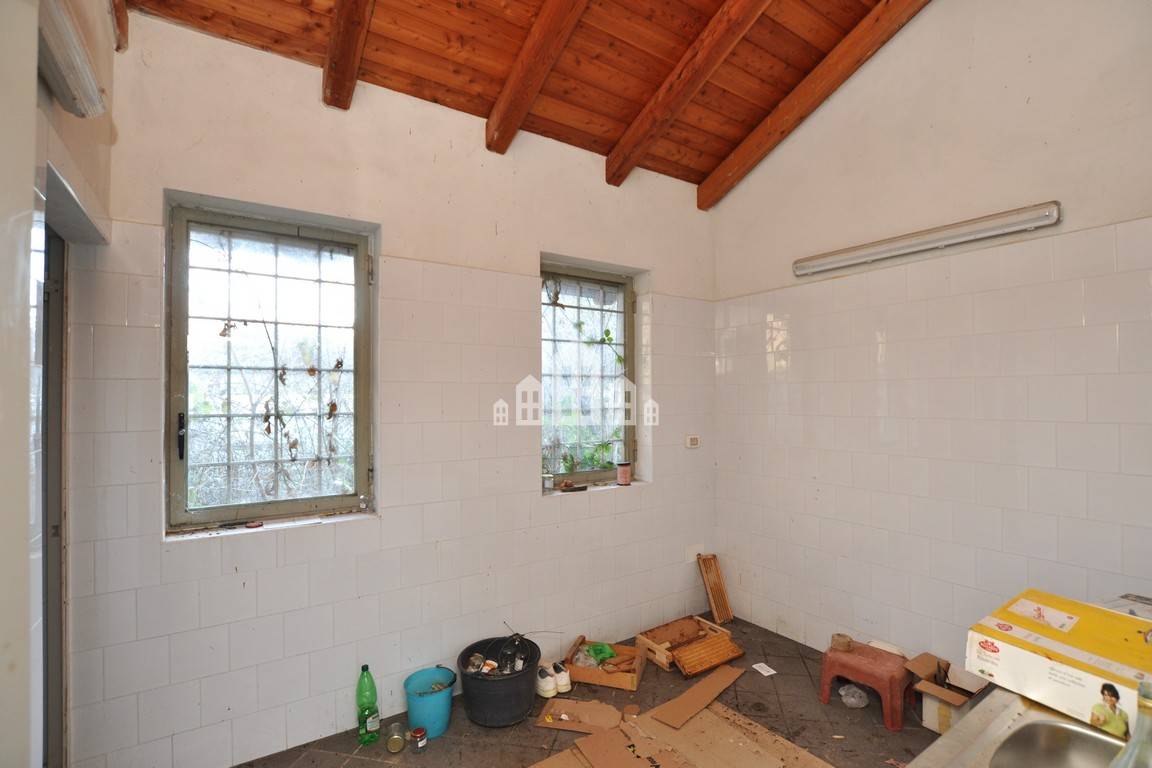 Deposito in vendita a Pont-Canavese