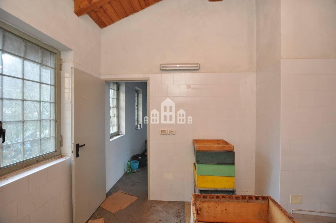 Deposito in vendita a Pont-Canavese