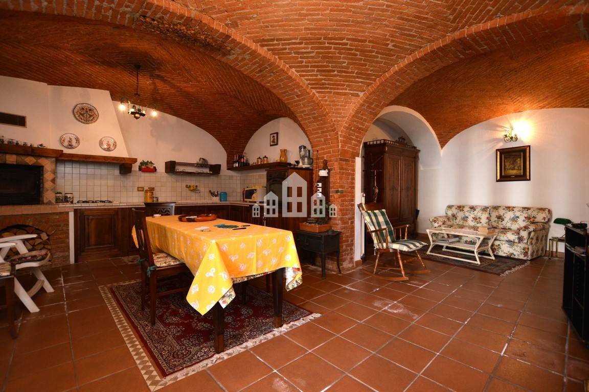 Casa semindipendente in vendita a Val di Chy, Gauna