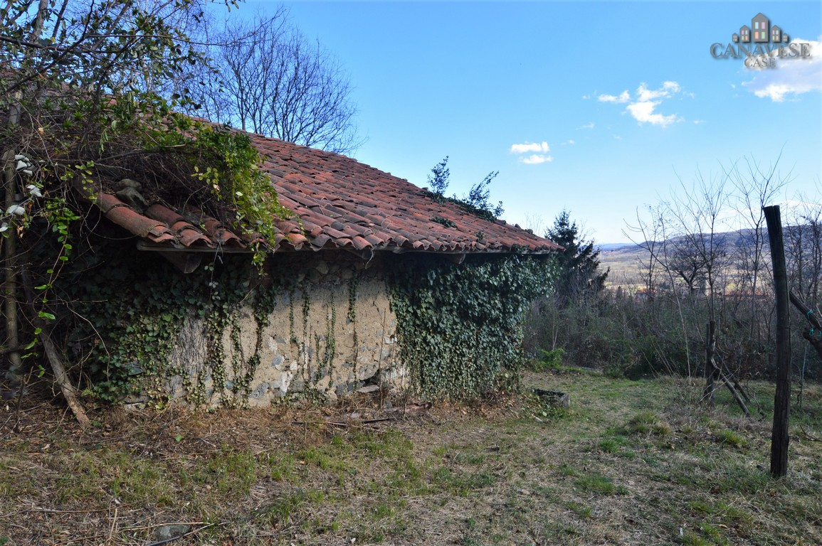 Deposito in vendita a Quagliuzzo