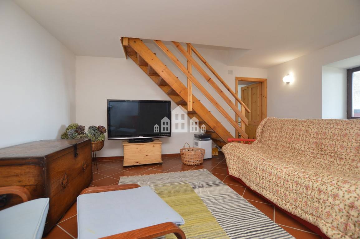 Casa semindipendente in vendita a Valchiusa, Vico Canavese