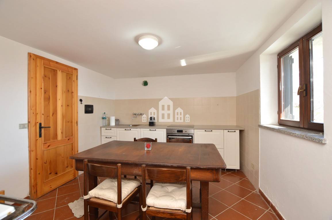 Casa semindipendente in vendita a Valchiusa, Vico Canavese