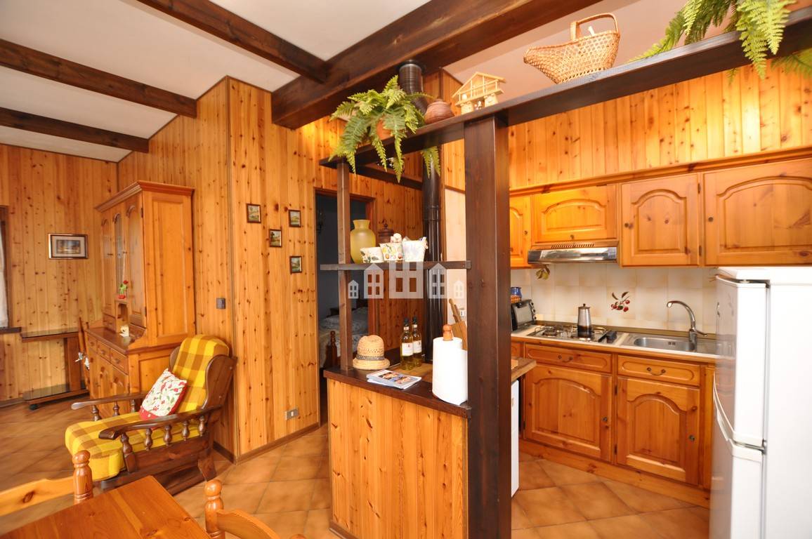 Casa indipendente in vendita a Alpette, Nero