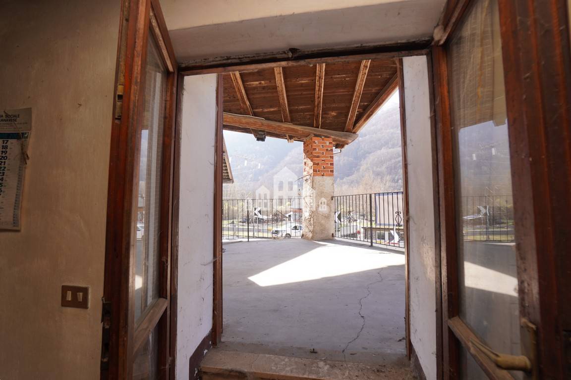 Casa semindipendente in vendita a Locana