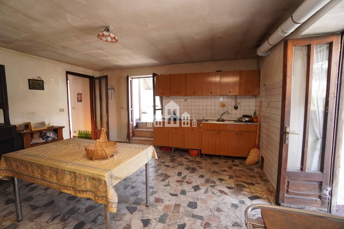 Casa semindipendente in vendita a Locana