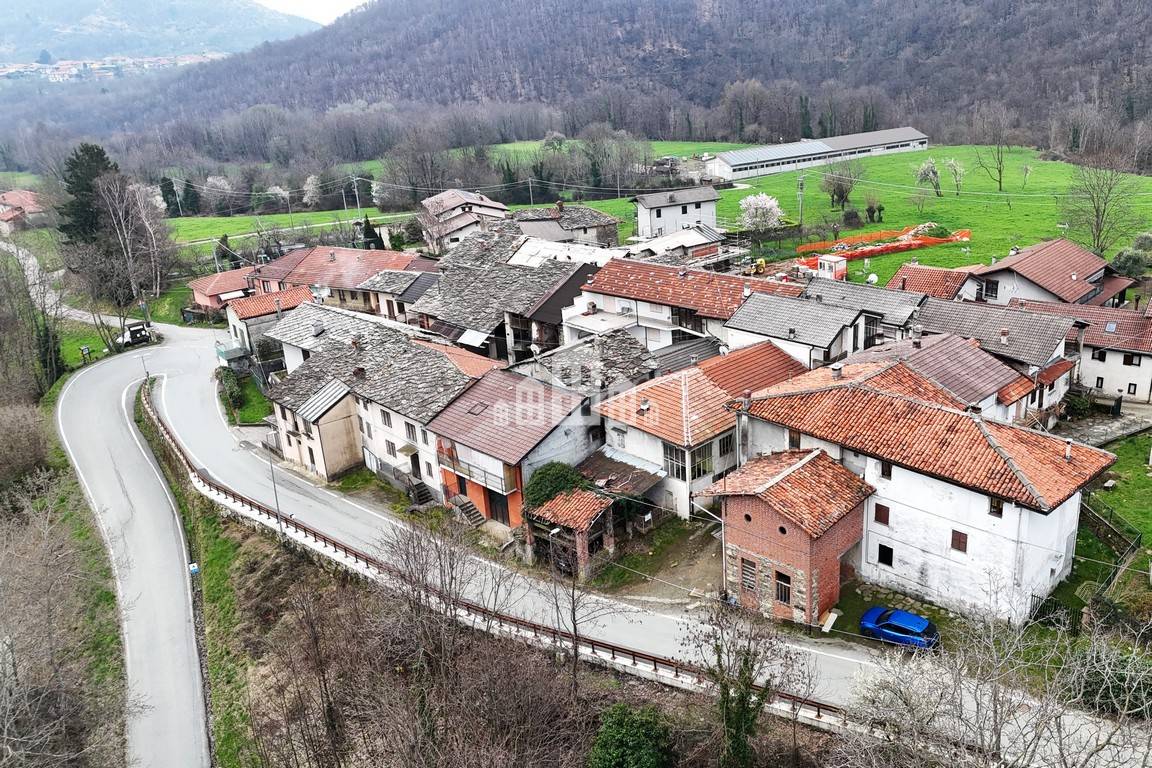Casa semindipendente in vendita a Canischio
