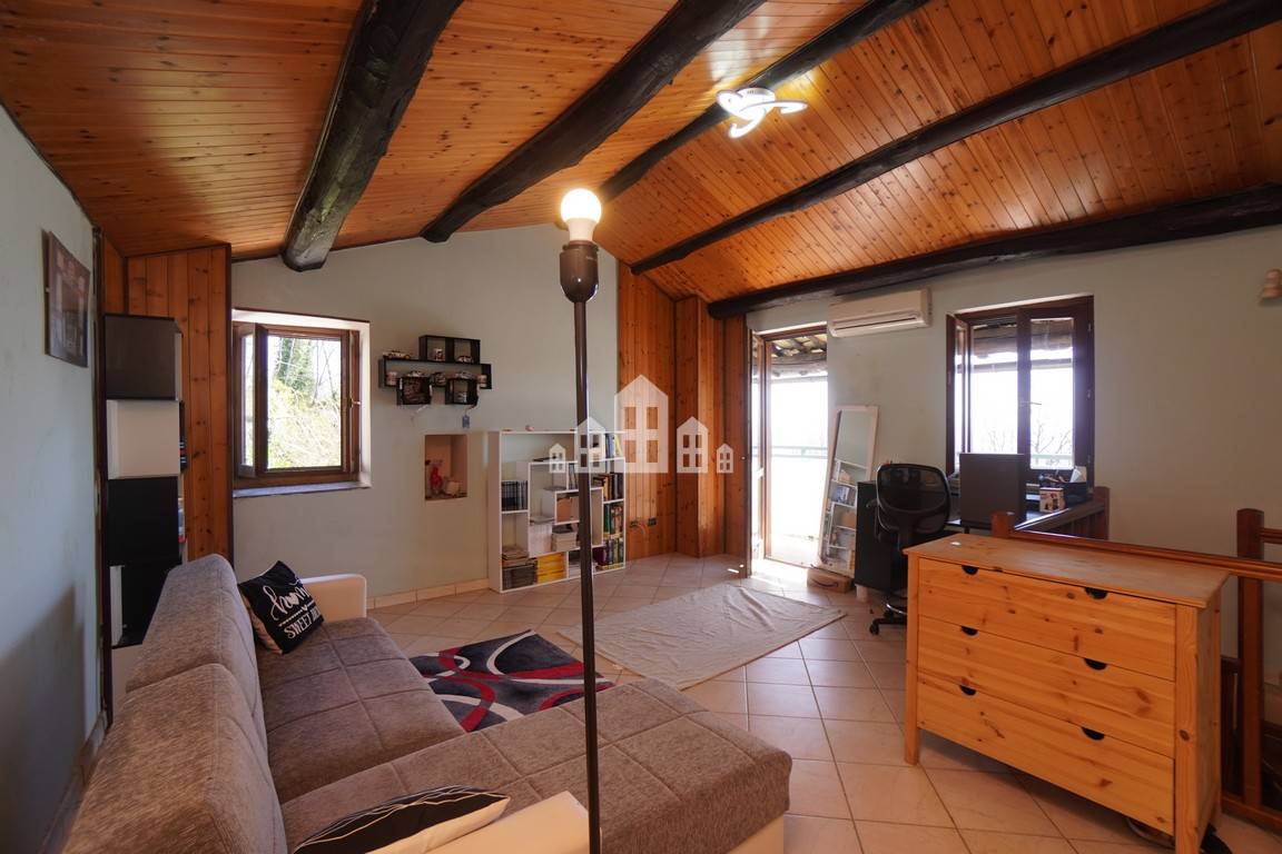 Casa semindipendente in vendita a Chiesanuova