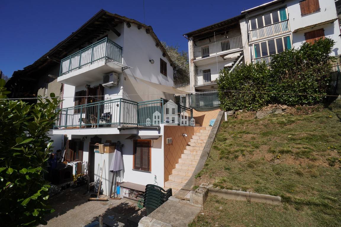 Casa semindipendente in vendita a Chiesanuova