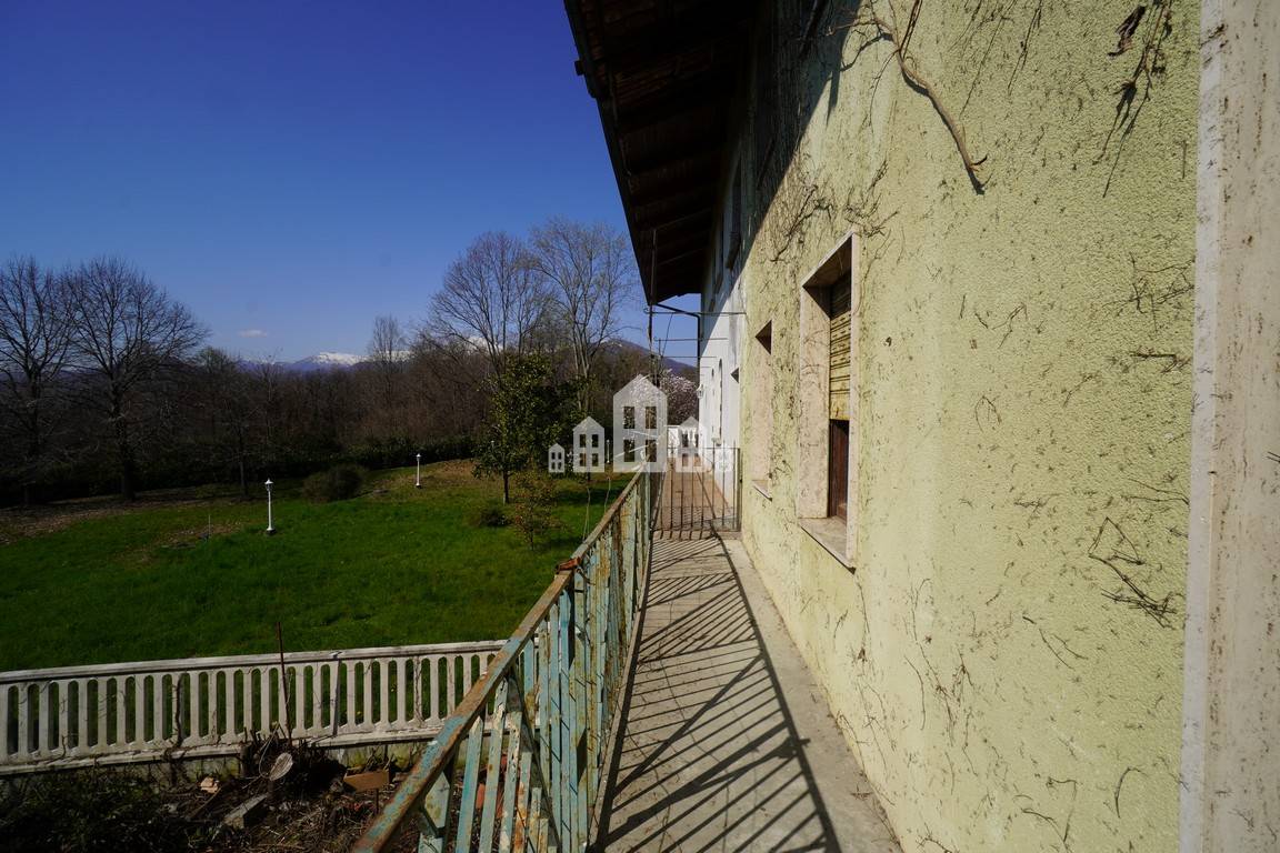 Casa semindipendente in vendita a Castellamonte, Spineto