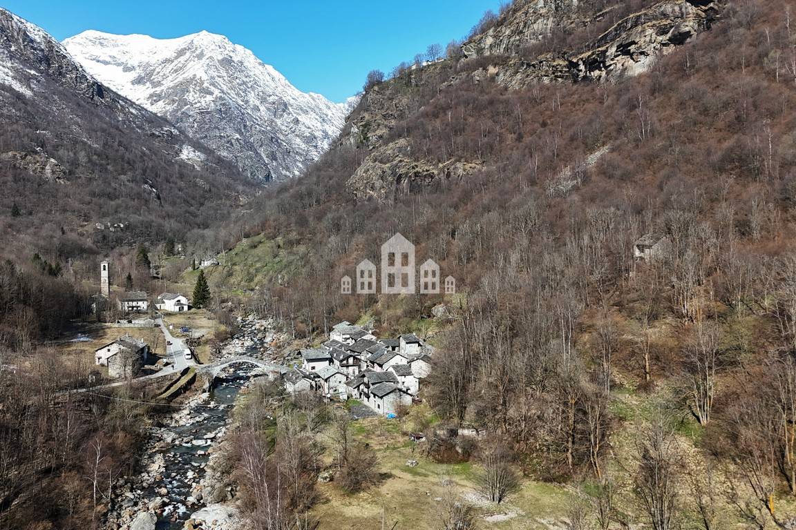 Rustico in vendita a Traversella