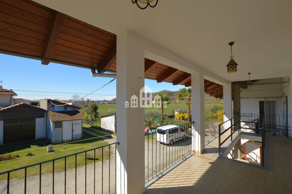 Casa semindipendente in vendita a Castellamonte, Preparetto