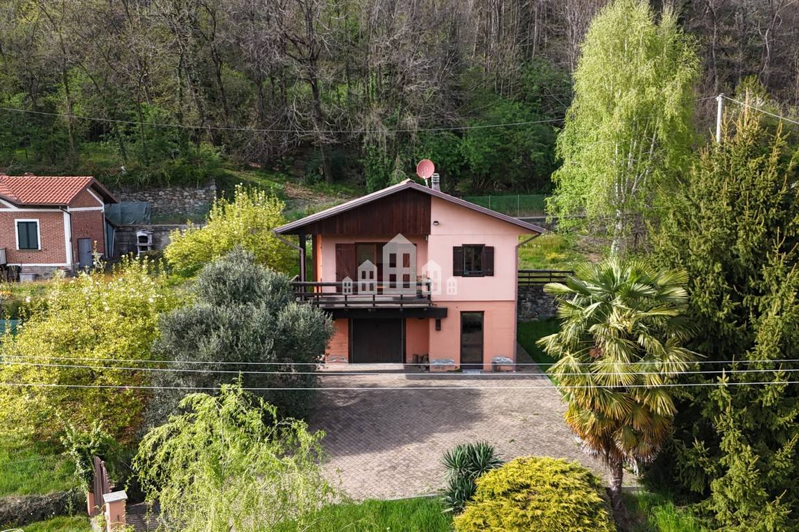 Casa indipendente in vendita a Val di Chy, Alice Superiore