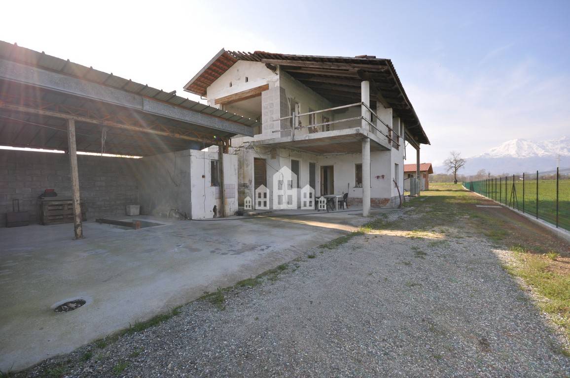 Casa indipendente in vendita a Ozegna