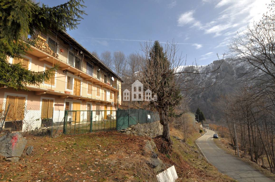 Casa indipendente in vendita a Ribordone