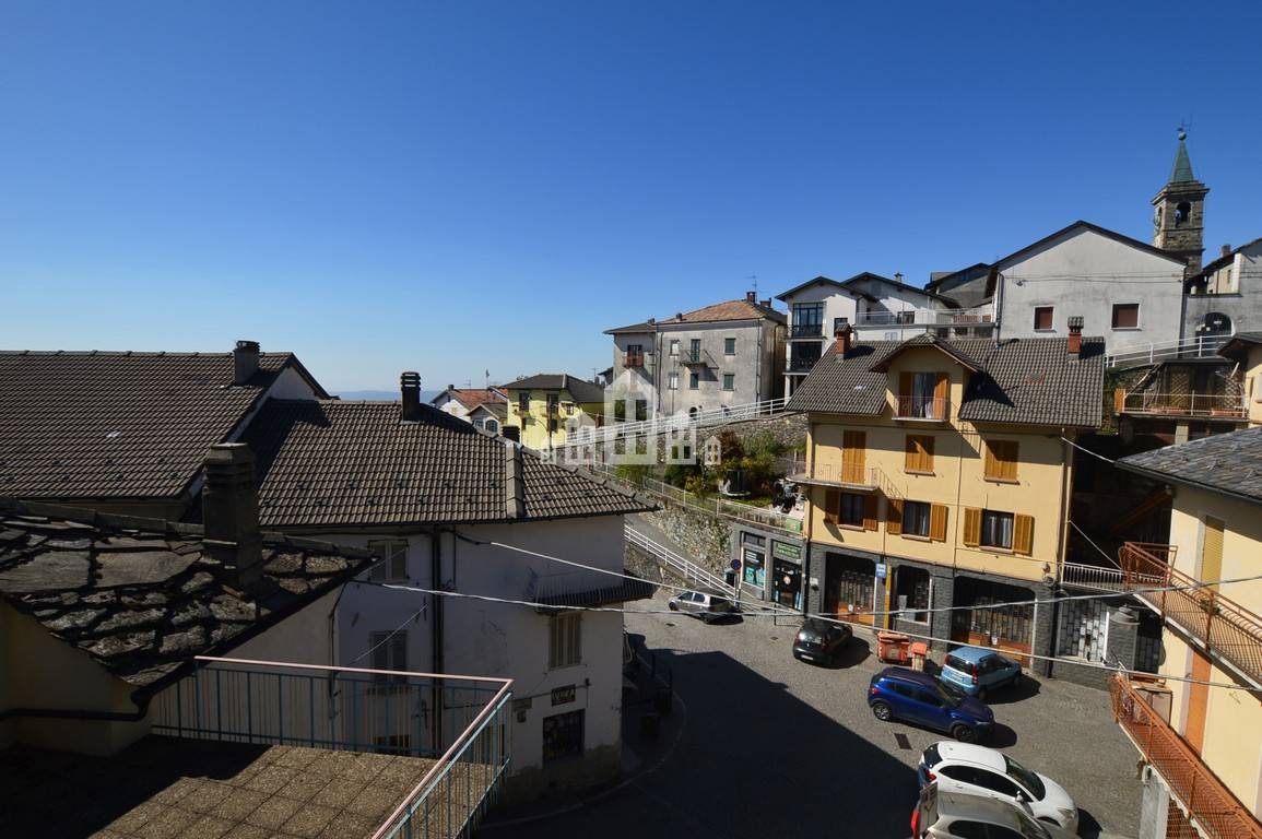 Appartamento in vendita a Andrate
