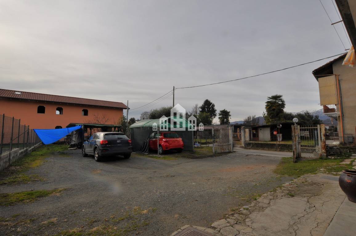 Casa semindipendente in vendita a Castellamonte, Spineto