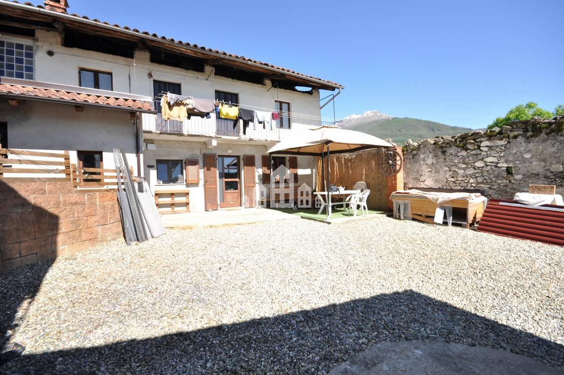 Casa indipendente in vendita a Cuorgn, Campore