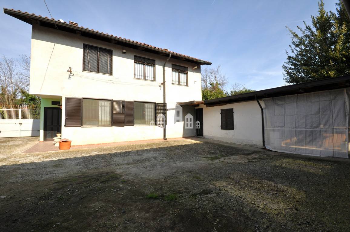 Casa indipendente in vendita a Rivarolo Canavese, Vesignano