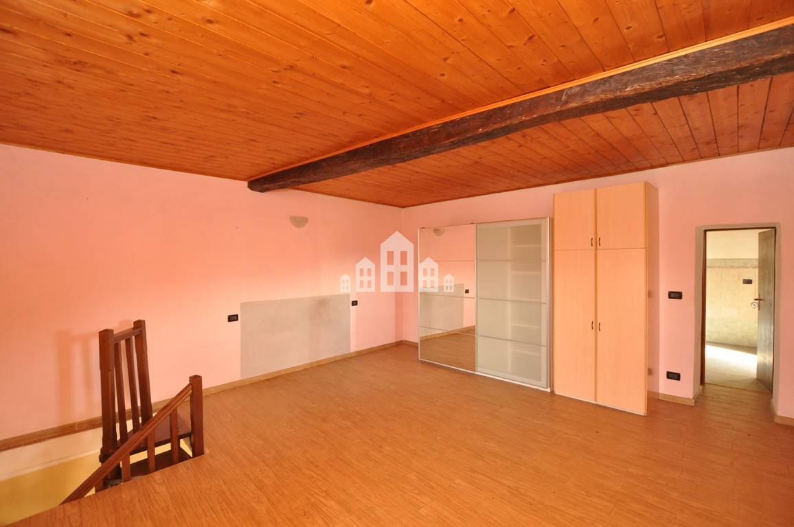 Casa semindipendente in vendita a Cuorgn, Salto