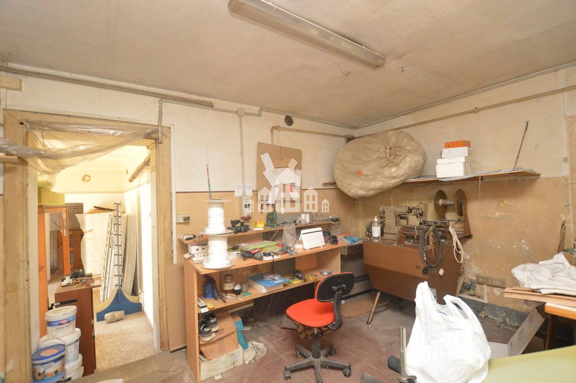 Locale commerciale in vendita a Cuorgn