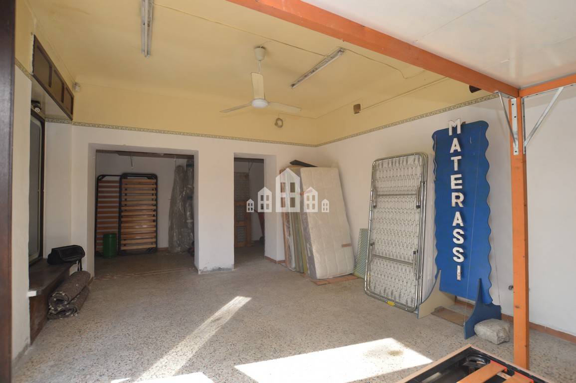 Locale commerciale in vendita a Cuorgn
