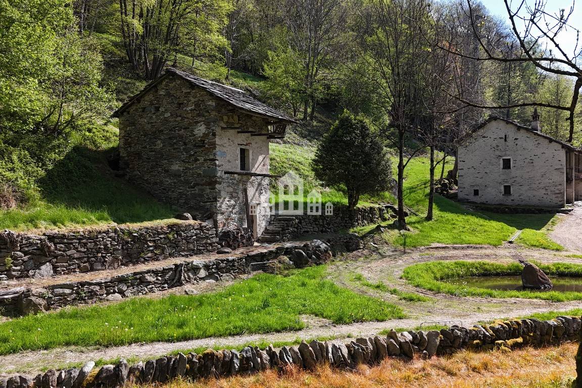 Rustico in vendita a Traversella