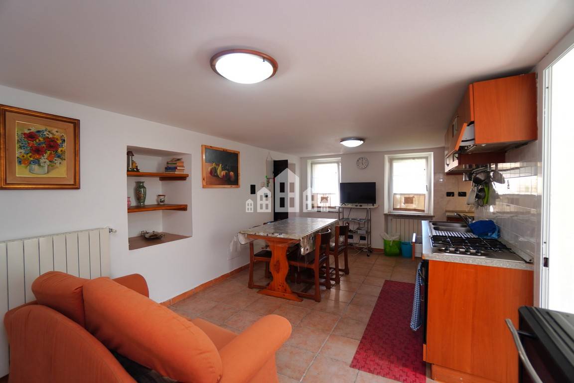 Casa semindipendente in vendita a Alpette