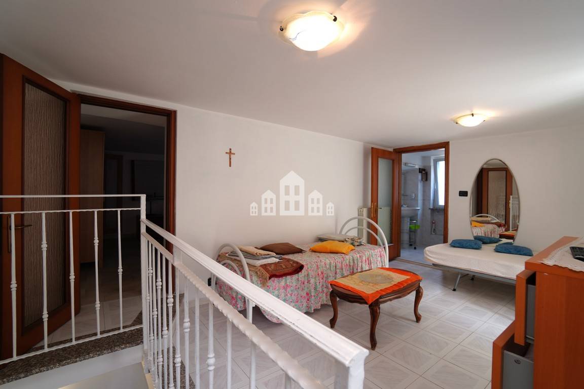 Casa semindipendente in vendita a Alpette