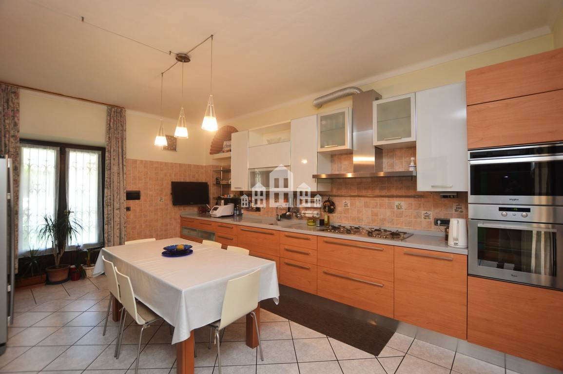 Villa a schiera di testa in vendita a Cuorgn