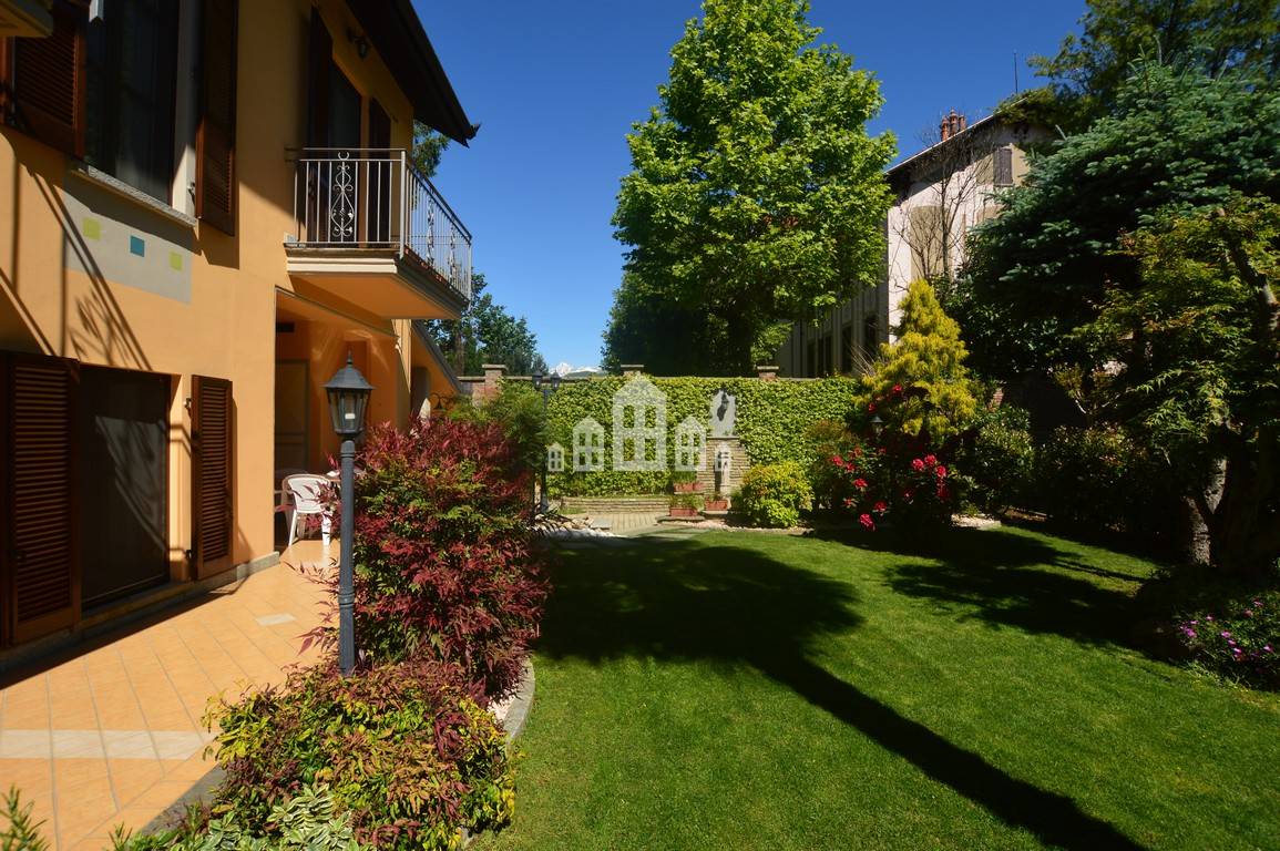 Villa a schiera di testa in vendita a Cuorgn